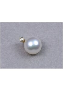 Luna-Pearls - 202.0700 - Anhänger - Süßwasser-Zuchtperle - 1 Brillant H/SI 0,02 ct. - 585 Gold